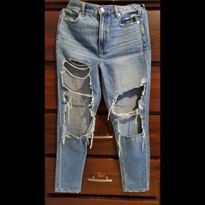 American Eagle ripped mom jeans